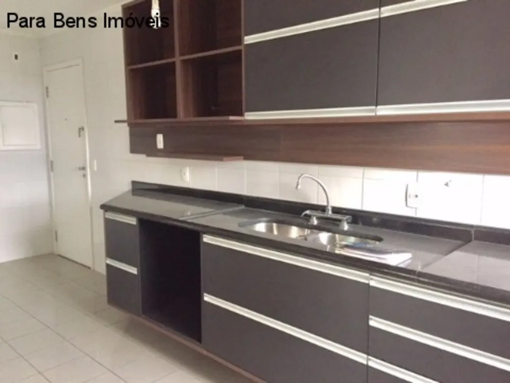 Cobertura, 3 quartos, 205 m² - Foto 4