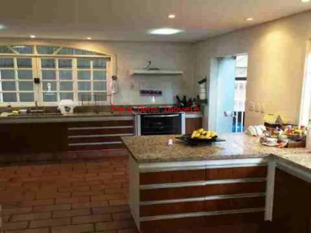 Sobrado, 6 quartos, 297 m² - Foto 1