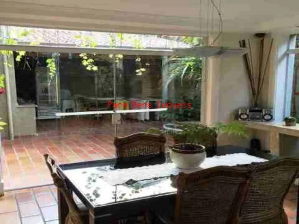 Sobrado, 6 quartos, 297 m² - Foto 2