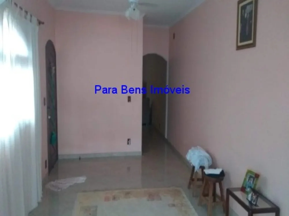 Casa, 3 quartos, 235 m² - Foto 1
