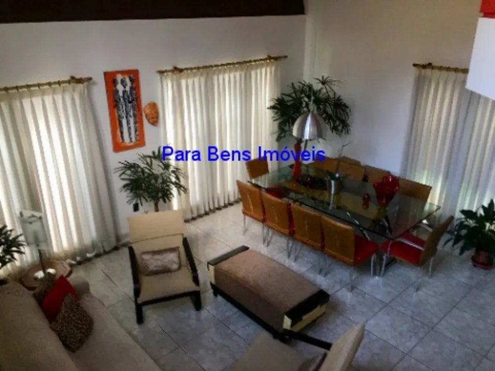 Casa, 3 quartos, 250 m² - Foto 1