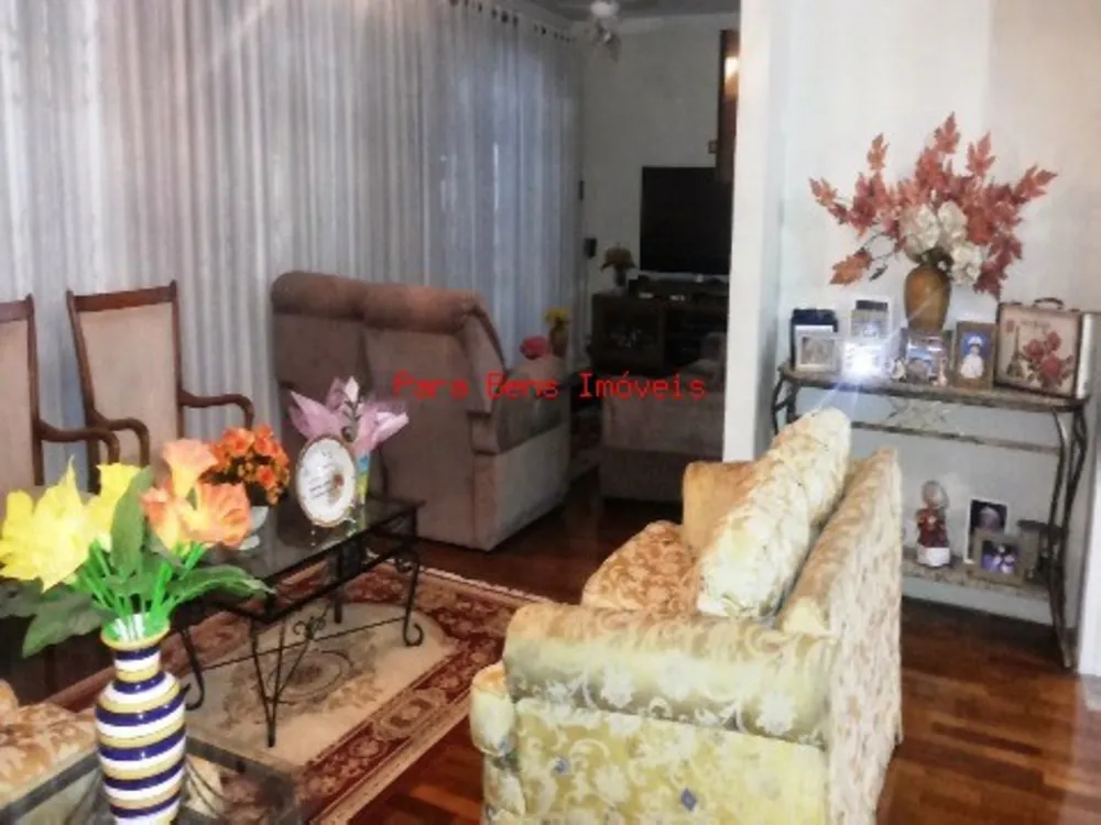 Casa, 4 quartos, 250 m² - Foto 1