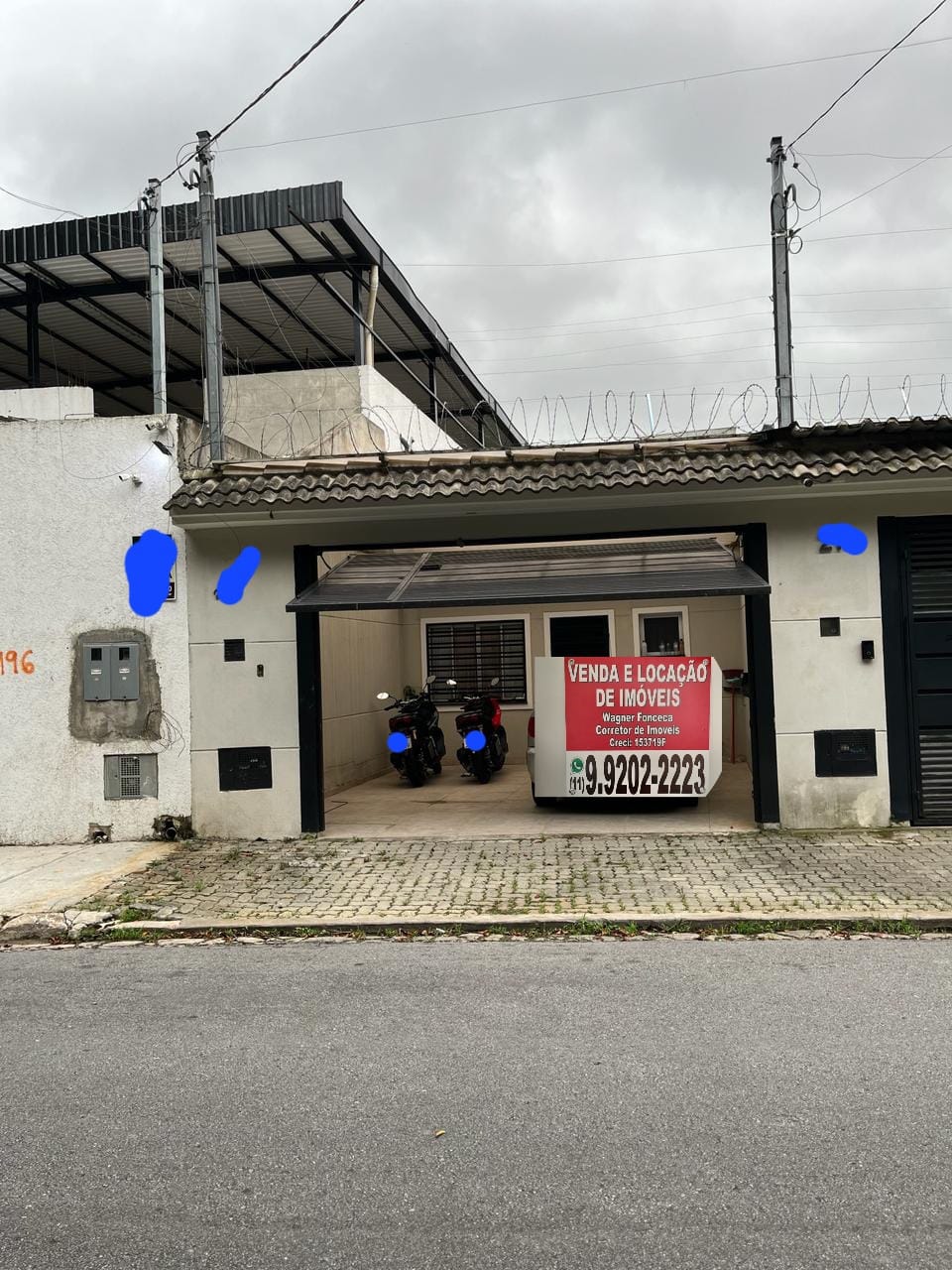 Sobrado à venda com 4 quartos, 200m² - Foto 1