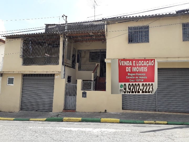 Sobrado à venda com 7 quartos, 300m² - Foto 1