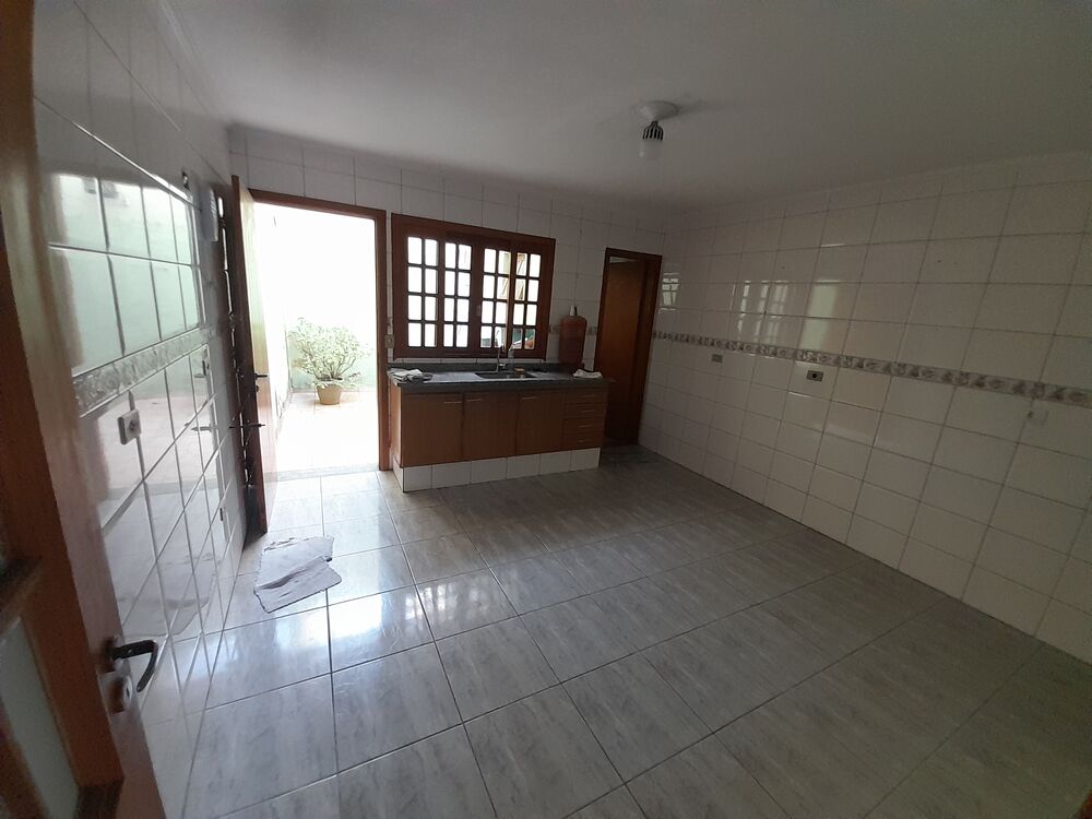 Sobrado à venda com 2 quartos, 110m² - Foto 4