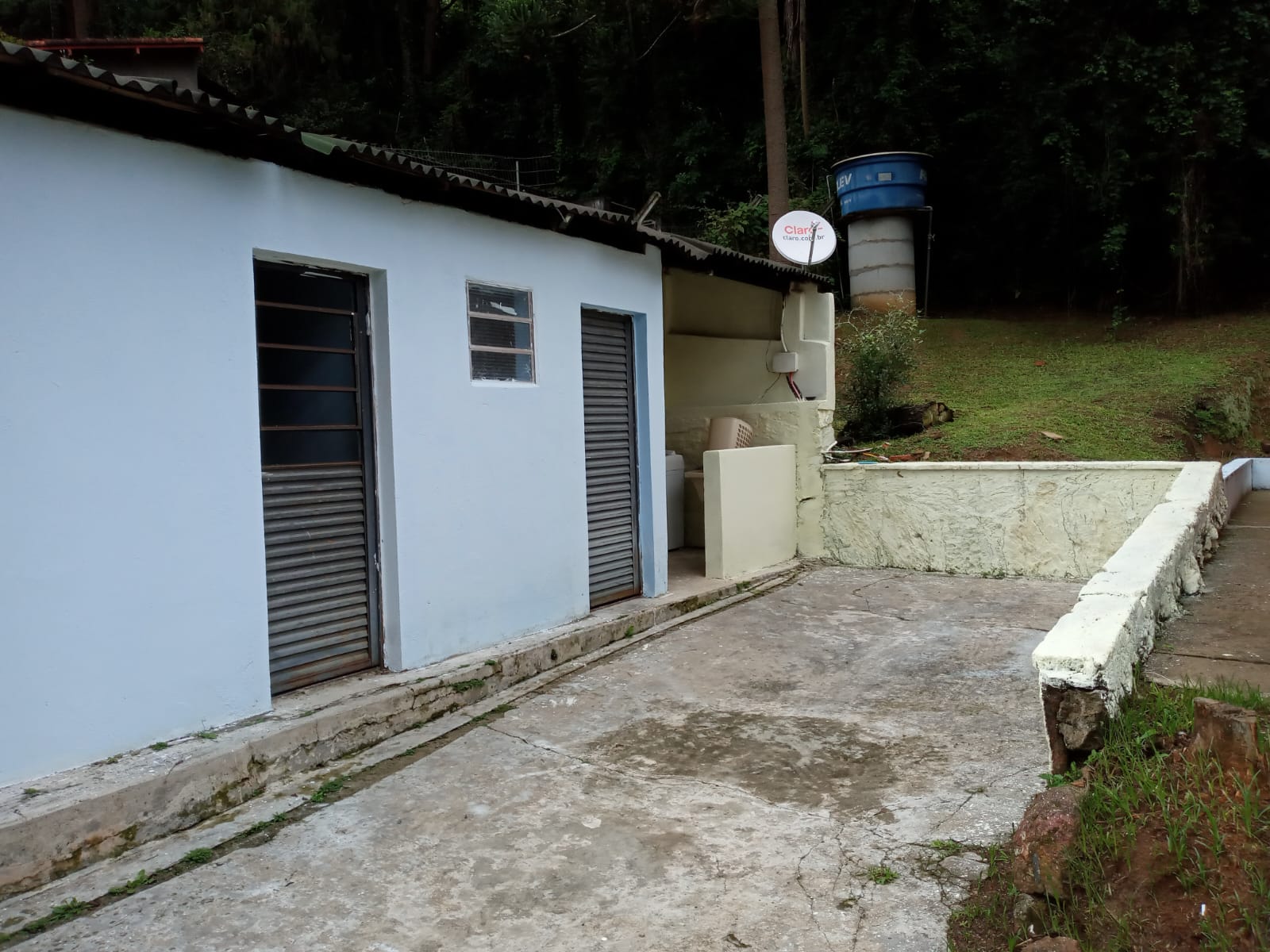 Chácara à venda com 3 quartos, 1020m² - Foto 1