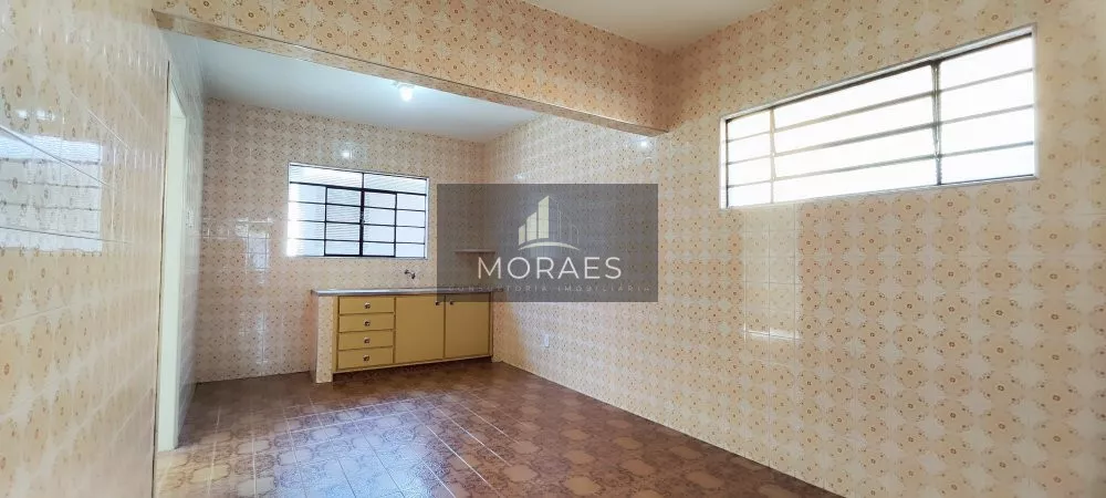 Casa à venda com 4 quartos, 163m² - Foto 4