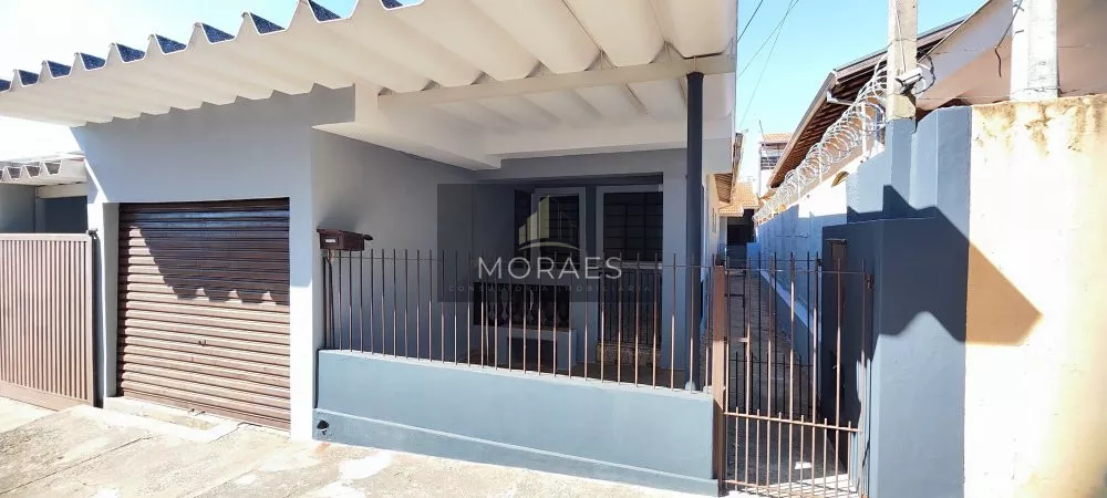 Casa à venda com 4 quartos, 163m² - Foto 1