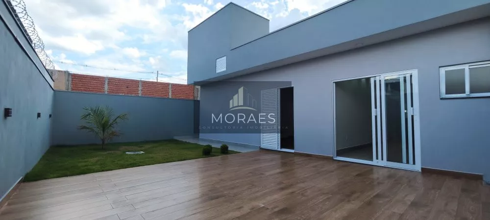 Casa à venda com 3 quartos, 190m² - Foto 1