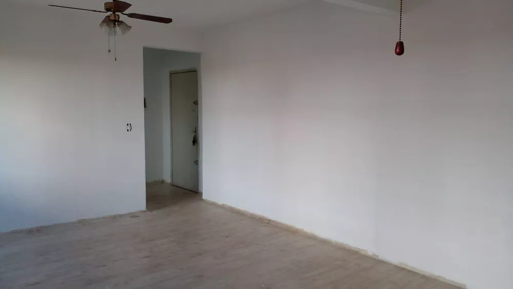 Apartamento à venda com 2 quartos, 83m² - Foto 3