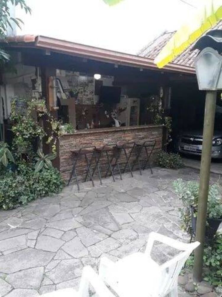 Casa à venda com 3 quartos, 230m² - Foto 2
