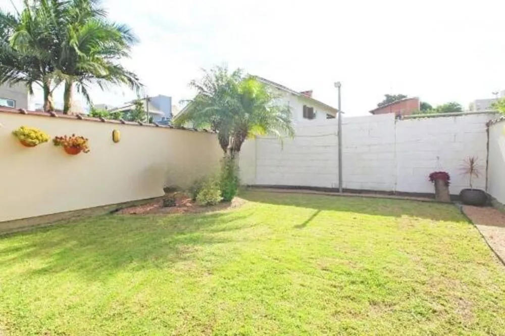 Casa à venda com 3 quartos, 192m² - Foto 8