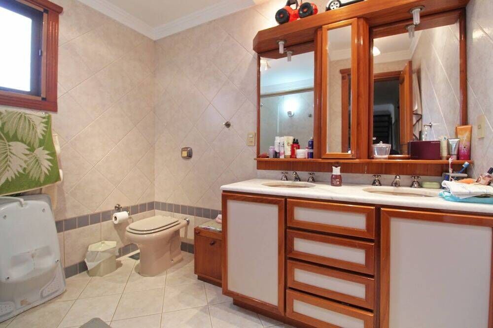 Casa à venda com 4 quartos, 381m² - Foto 4