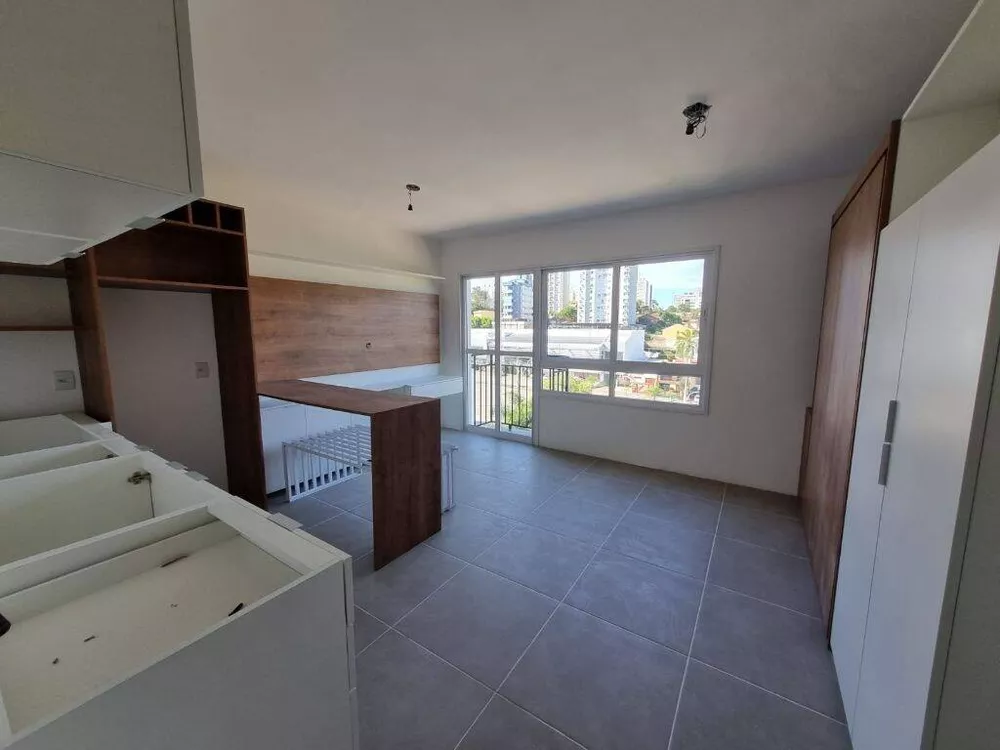 Apartamento à venda com 1 quarto, 31m² - Foto 2