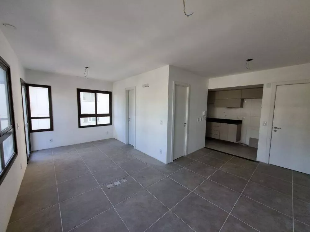 Apartamento à venda com 1 quarto, 41m² - Foto 2