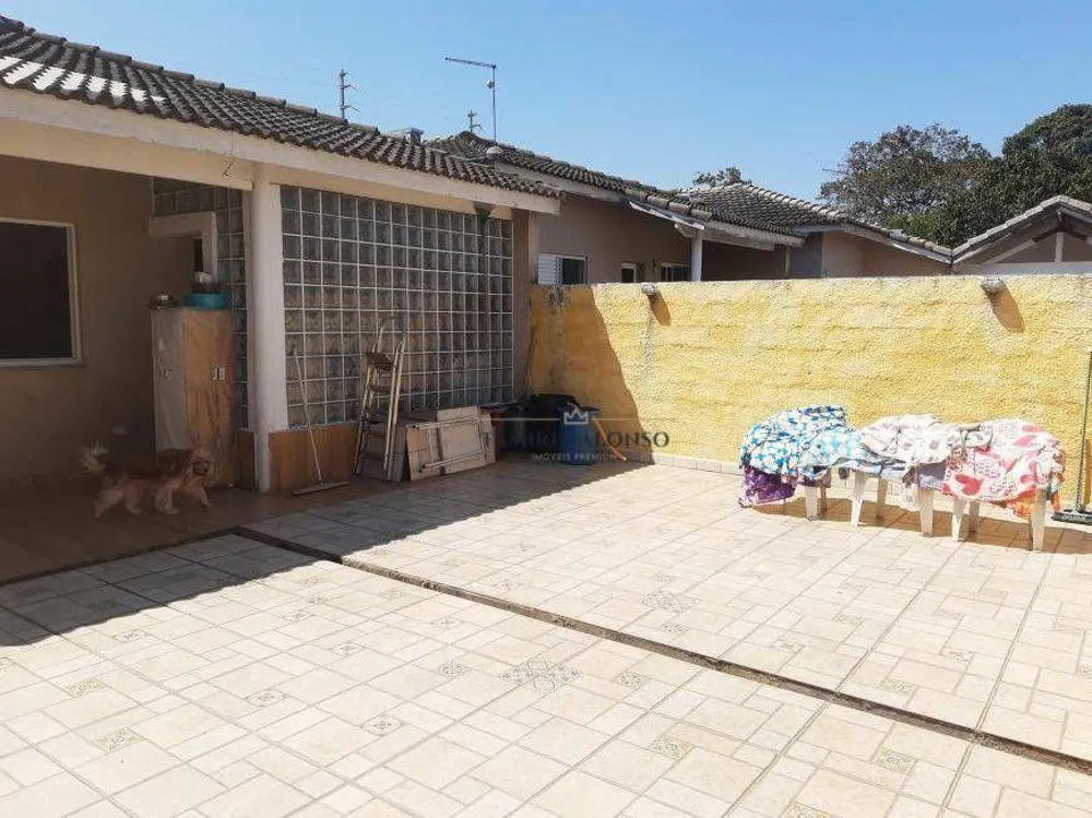 Casa, 3 quartos, 200 m² - Foto 1