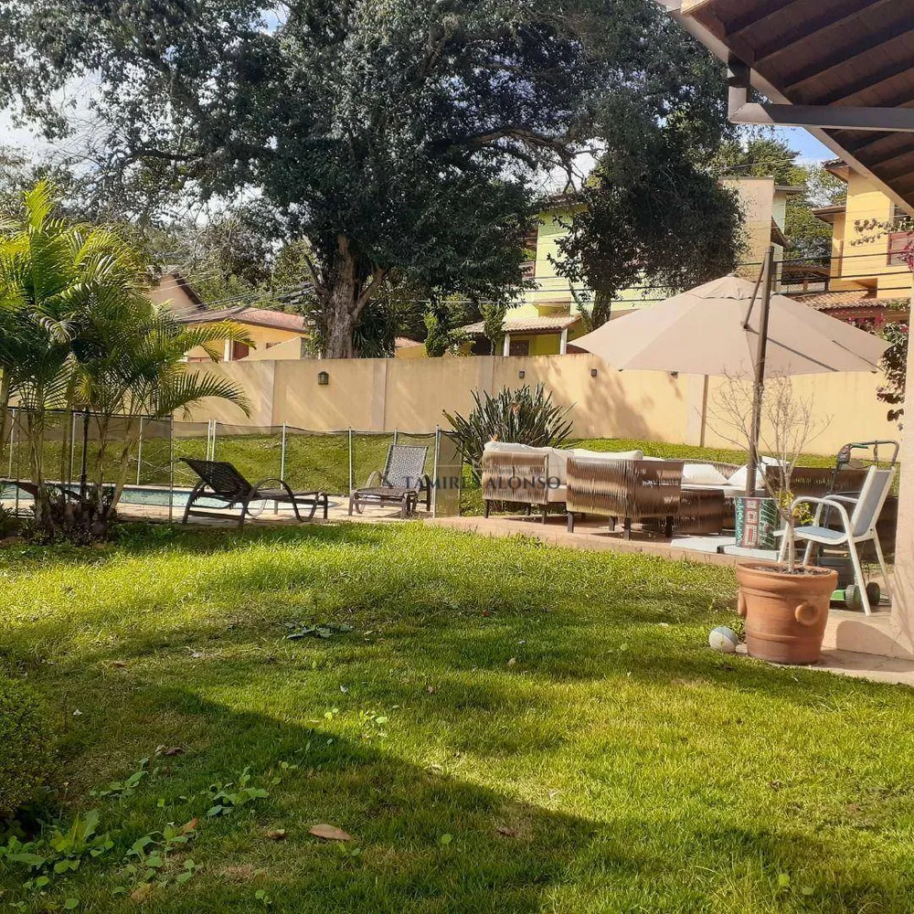 Casa, 3 quartos, 232 m² - Foto 1