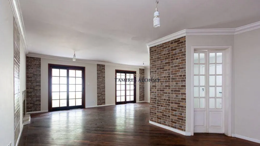 Casa, 3 quartos, 236 m² - Foto 2