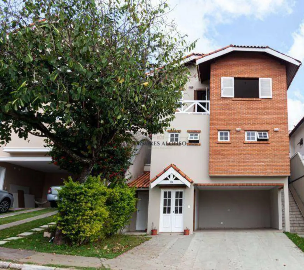 Casa, 3 quartos, 236 m² - Foto 1