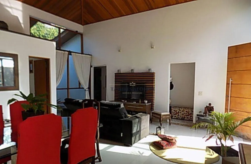 Casa, 4 quartos, 220 m² - Foto 2