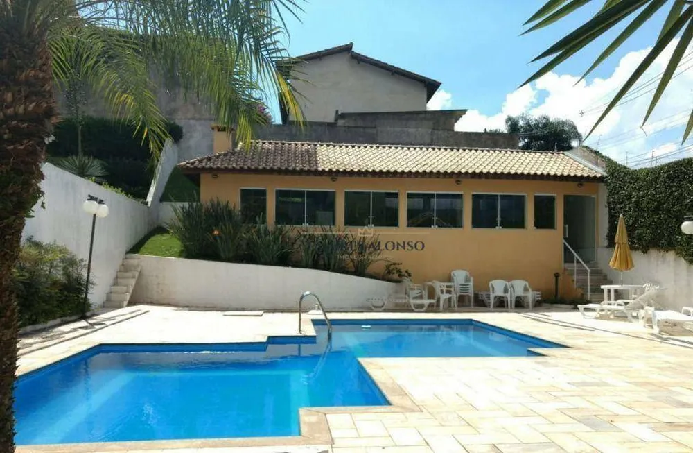 Casa, 3 quartos, 213 m² - Foto 1