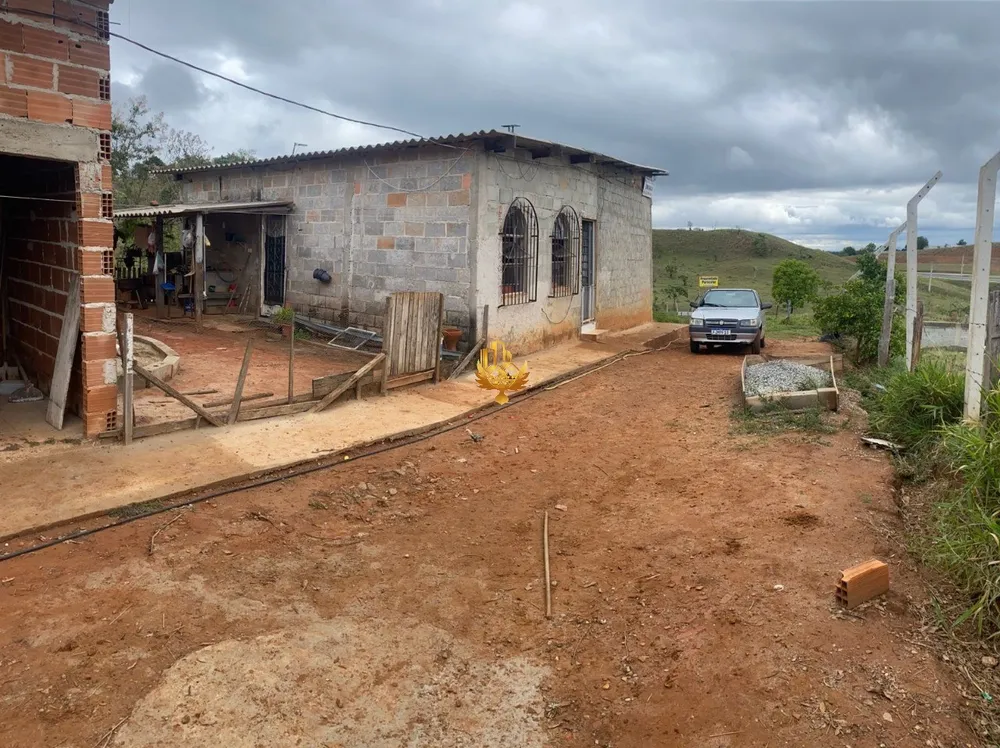 Chácara, 2 quartos, 1380 m² - Foto 1