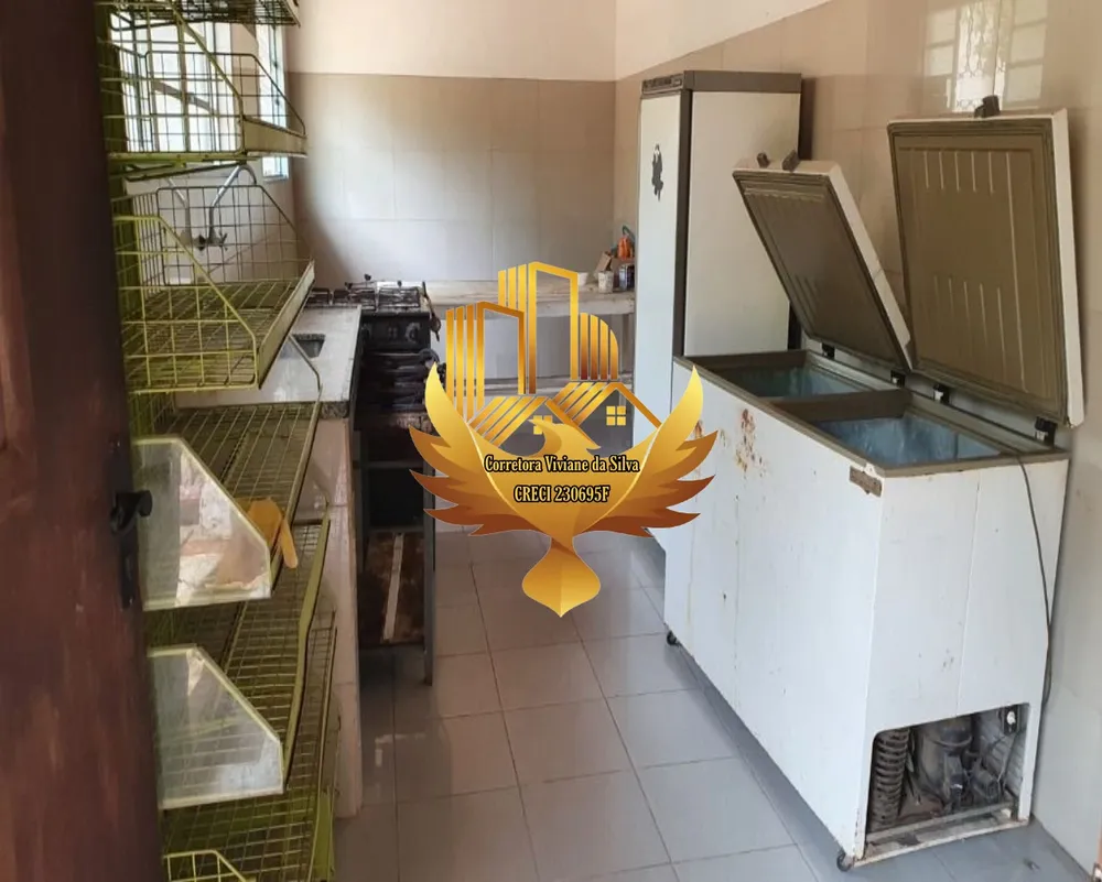 Chácara, 2 quartos, 2220 m² - Foto 1