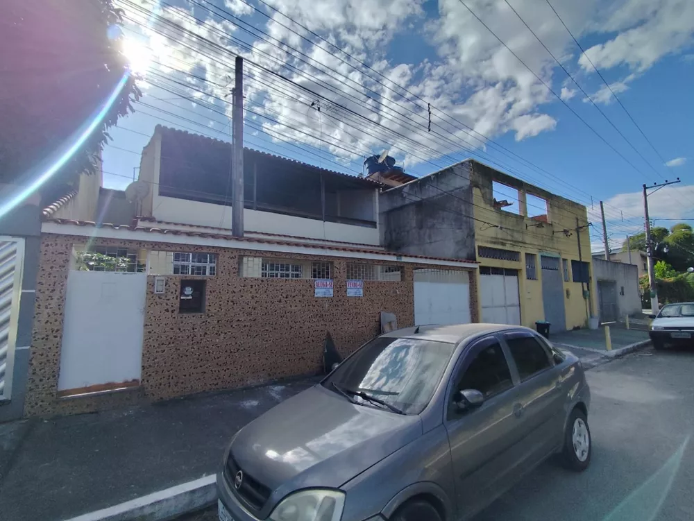 Casa, 3 quartos, 259 m² - Foto 1