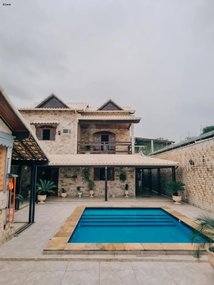 Casa, 4 quartos, 271 m² - Foto 1