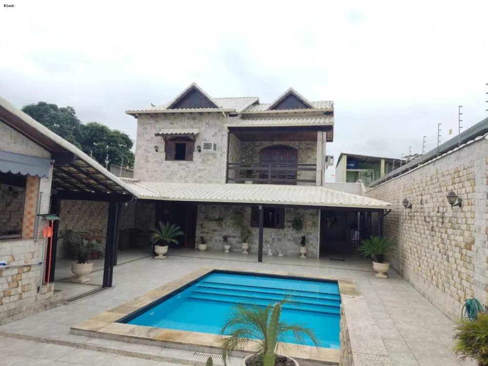Casa, 4 quartos, 271 m² - Foto 2