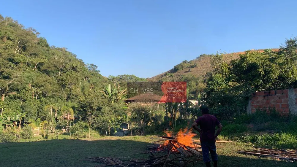Chácara, 4 quartos, 1450 m² - Foto 2
