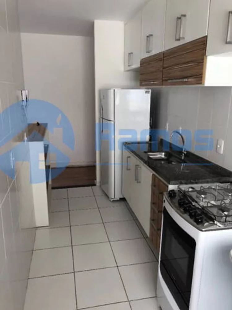 Apartamento à venda com 2 quartos, 50m² - Foto 2