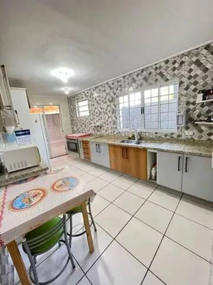 Casa à venda com 3 quartos, 260m² - Foto 3