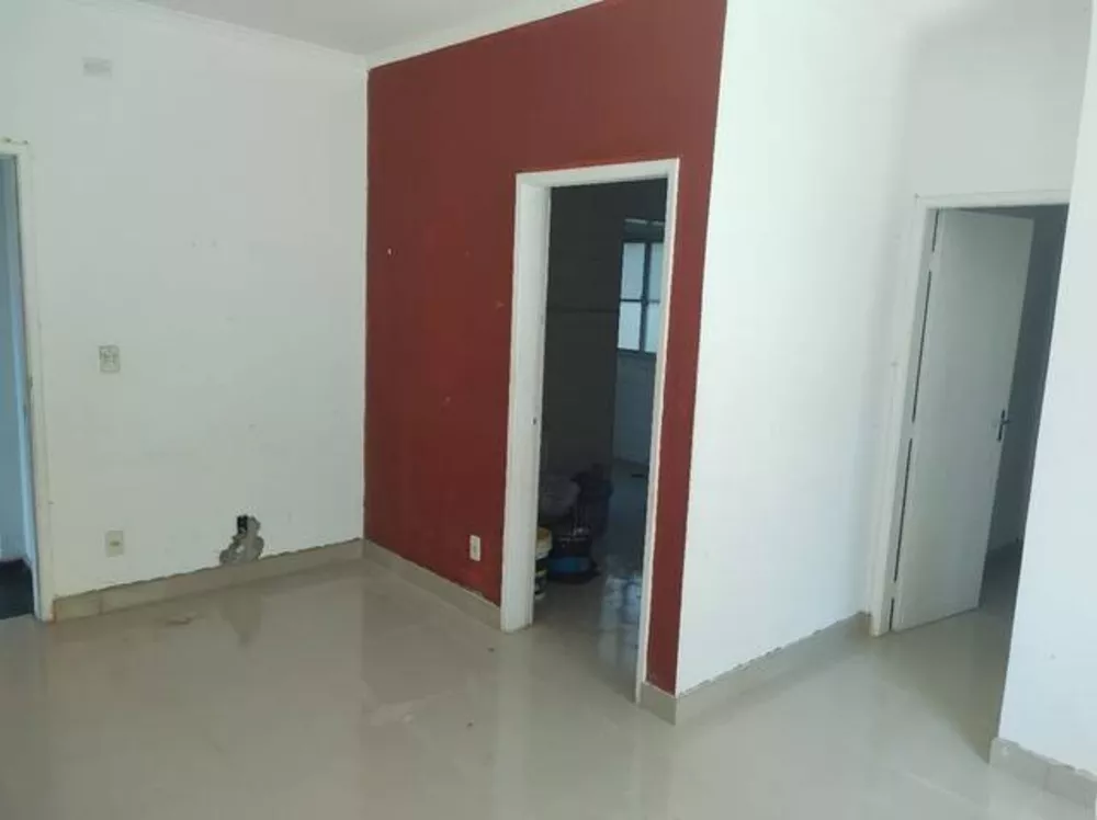 Apartamento à venda com 2 quartos, 62m² - Foto 2