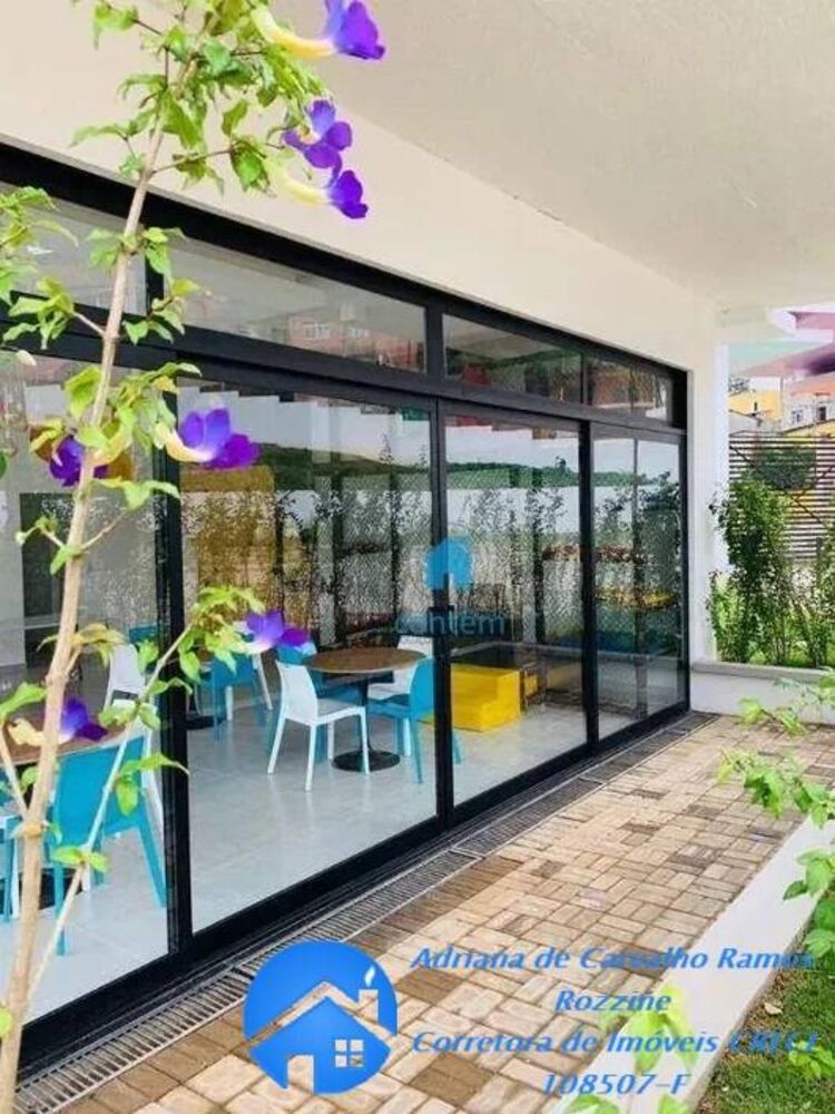 Casa à venda com 2 quartos, 70m² - Foto 2