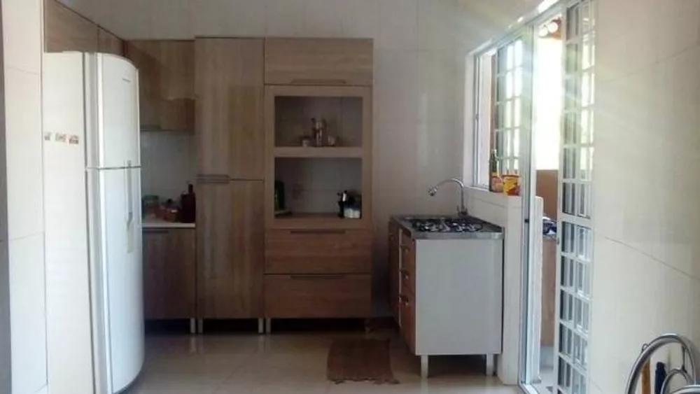 Casa à venda com 3 quartos, 168m² - Foto 5