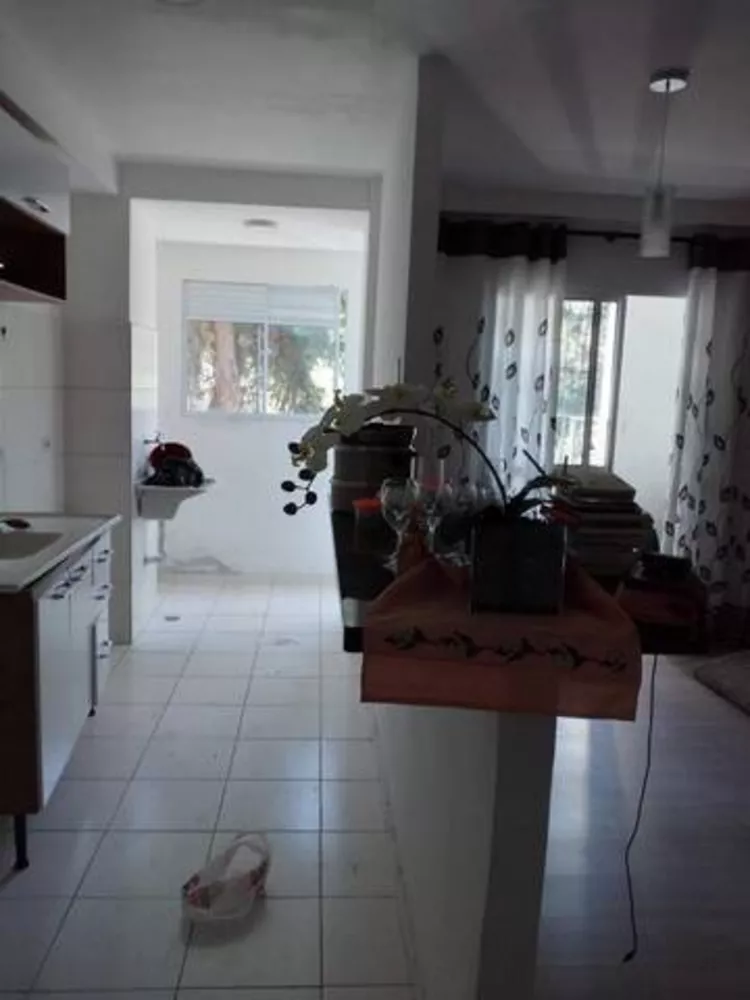 Apartamento à venda com 2 quartos, 53m² - Foto 2