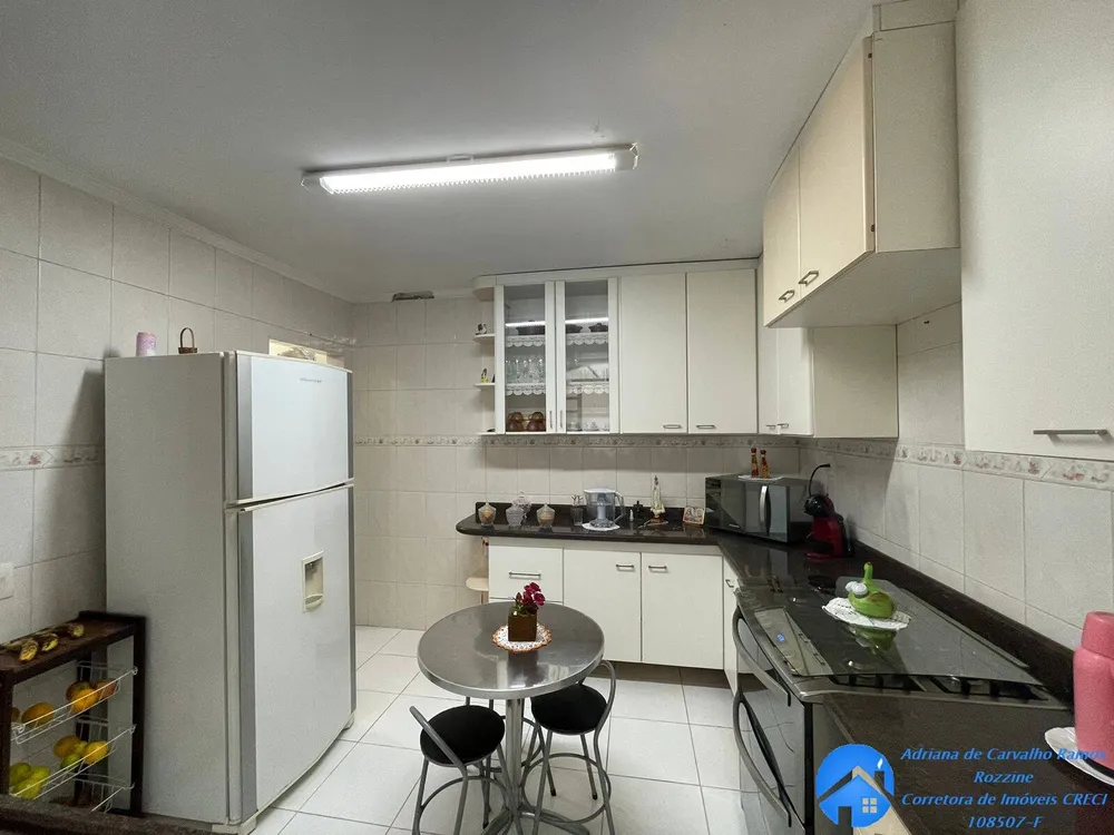 Casa, 3 quartos, 242 m² - Foto 6