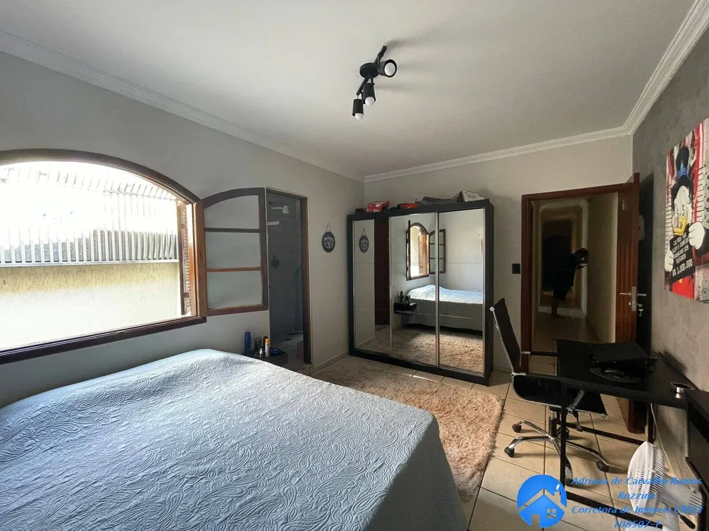 Casa, 3 quartos, 242 m² - Foto 9