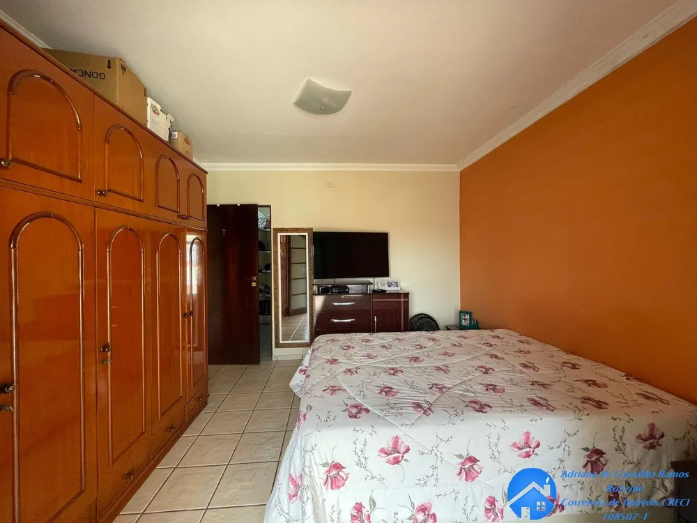 Casa, 3 quartos, 242 m² - Foto 13