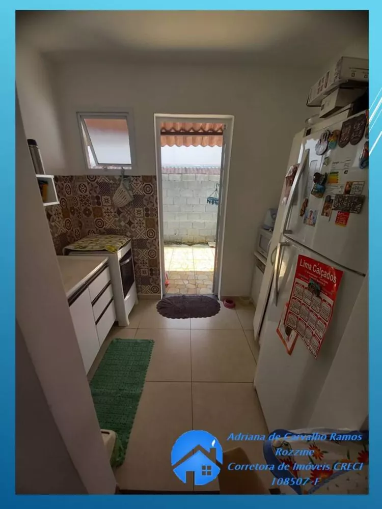 Casa à venda com 2 quartos, 52m² - Foto 1