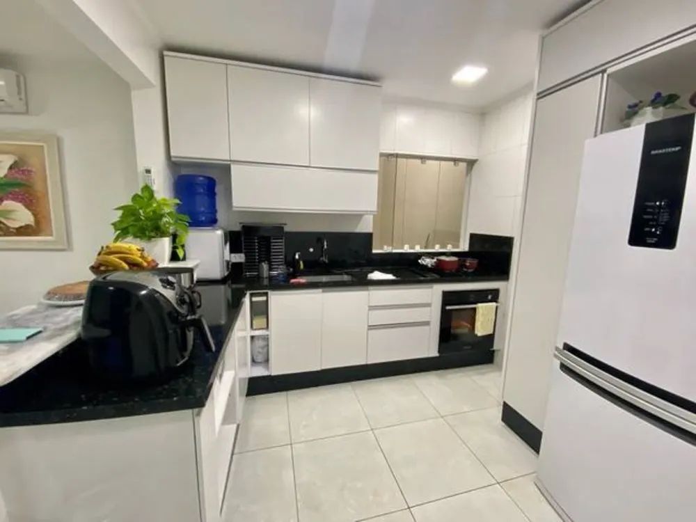 Casa, 4 quartos, 263 m² - Foto 1