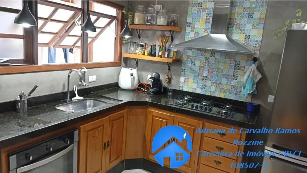 Casa, 3 quartos, 174 m² - Foto 1