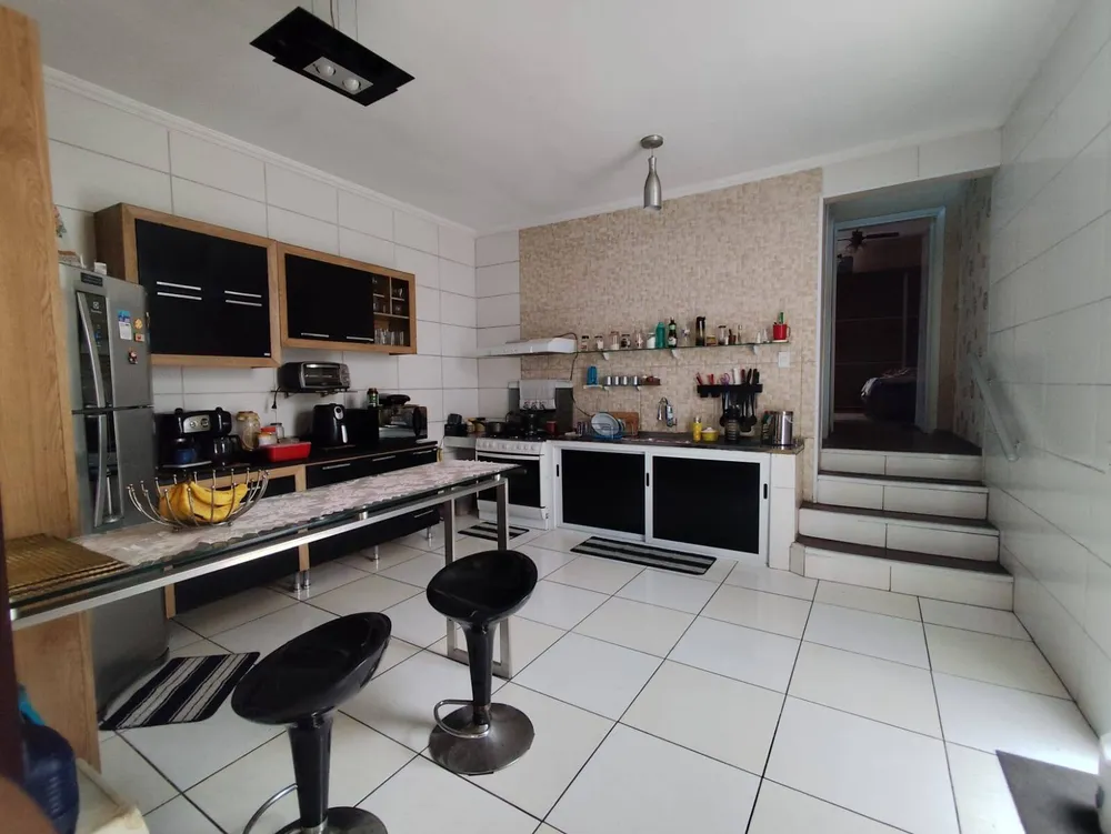 Casa, 4 quartos, 320 m² - Foto 4