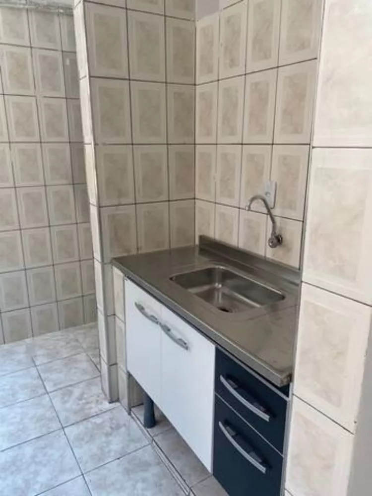 Apartamento à venda com 2 quartos, 38m² - Foto 2