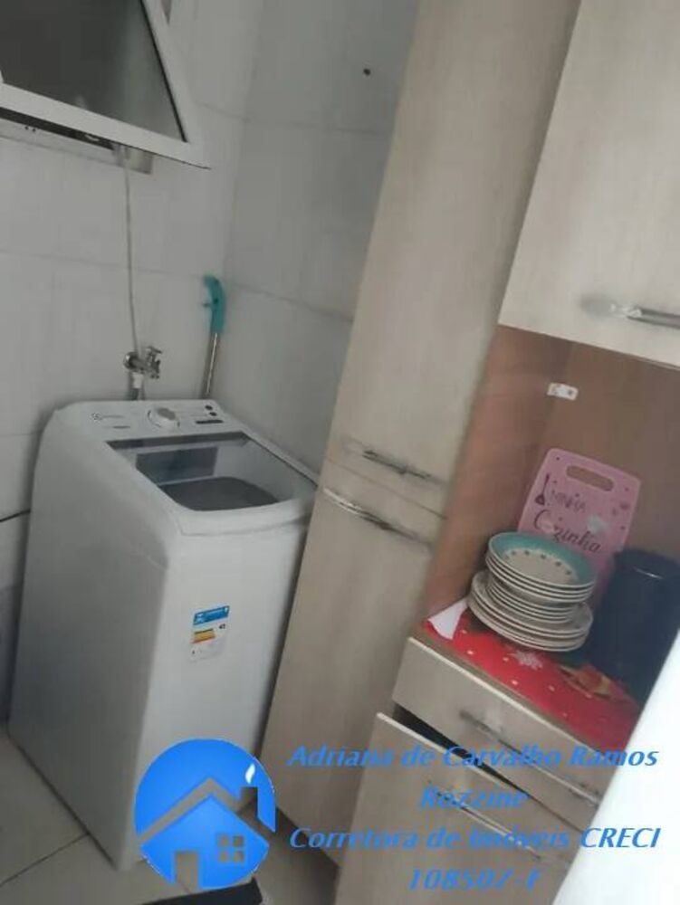 Casa à venda com 2 quartos, 49m² - Foto 2