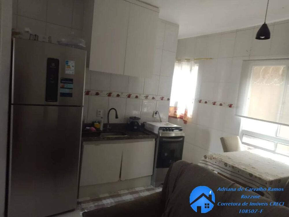 Casa à venda com 2 quartos, 49m² - Foto 1