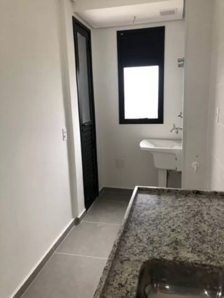 Apartamento à venda com 2 quartos, 61m² - Foto 2