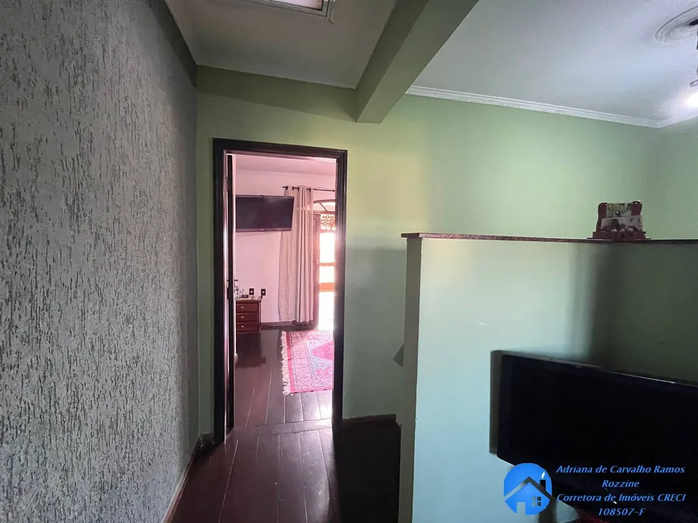 Casa, 3 quartos, 214 m² - Foto 1