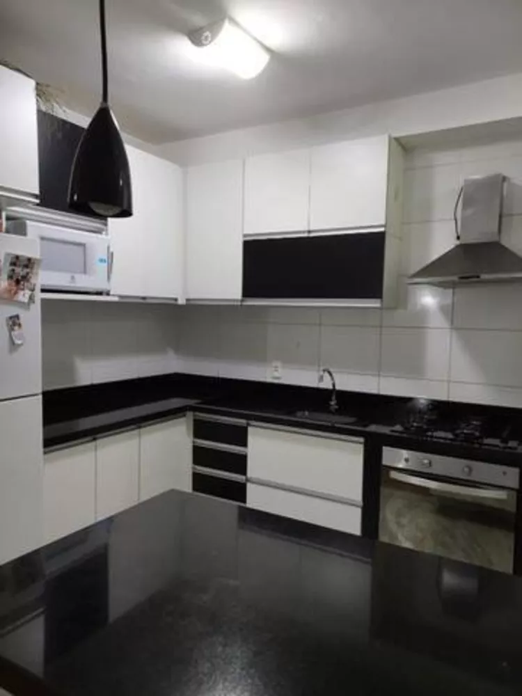 Apartamento à venda com 2 quartos, 60m² - Foto 3